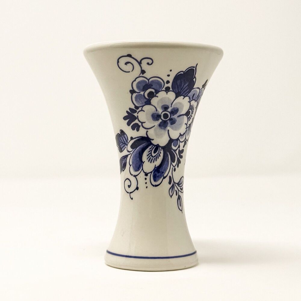 Heinen Delft Blue Holland Bud Vase Blue White Floral Trumpet Porcelain 4.5”